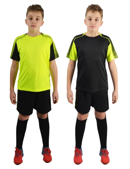 Echipament 4 piese Personalizabil JUVE22102 - Da
