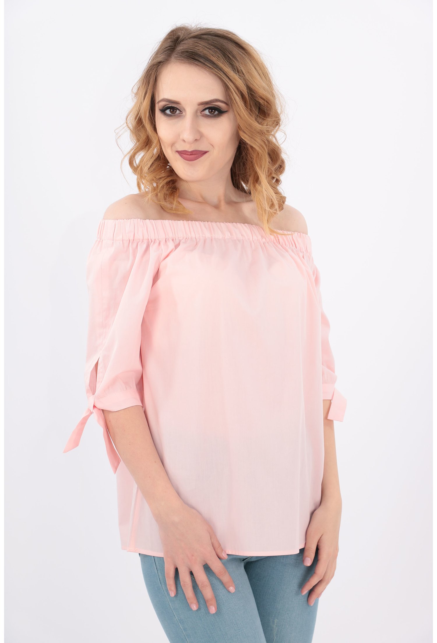 Bluza roz din bumbac cu umerii goi Bluza roz din bumbac cu umerii goi