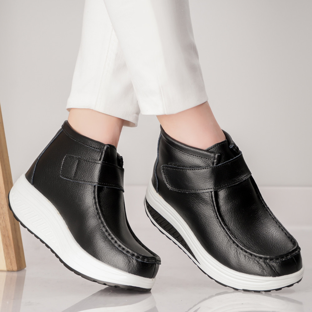 ghete-dama-imblanite-negre-din-piele-naturala-degona15283