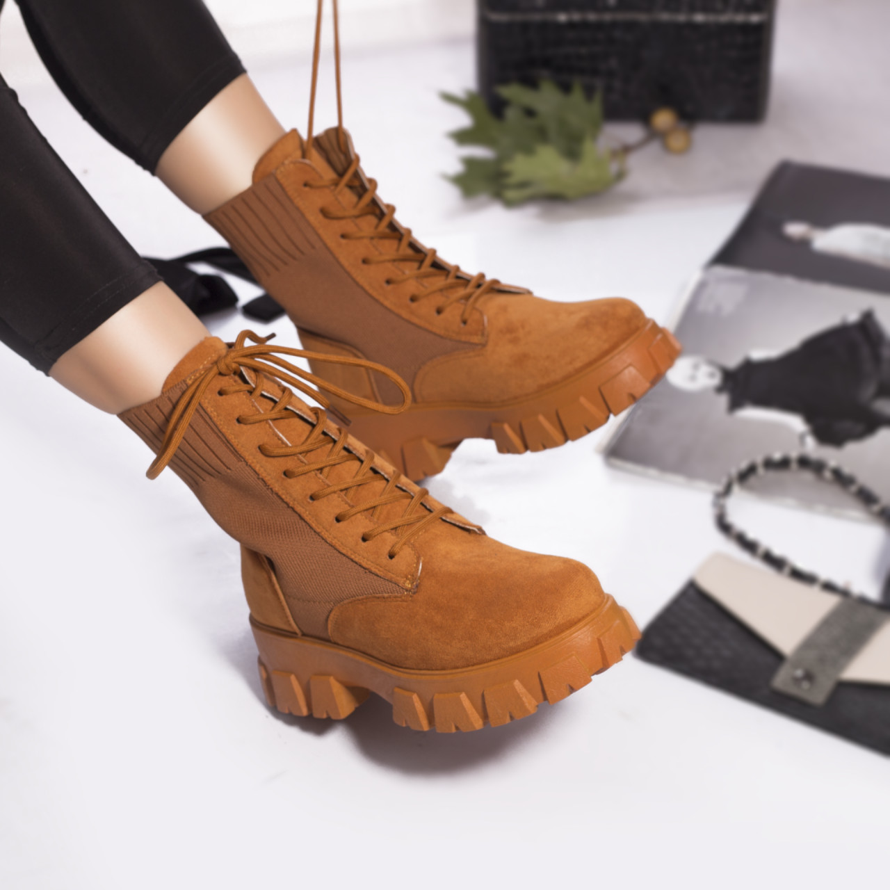 ghete-dama-piele-ecologica-intoarsa-textil-captusit-layla-bordo5355