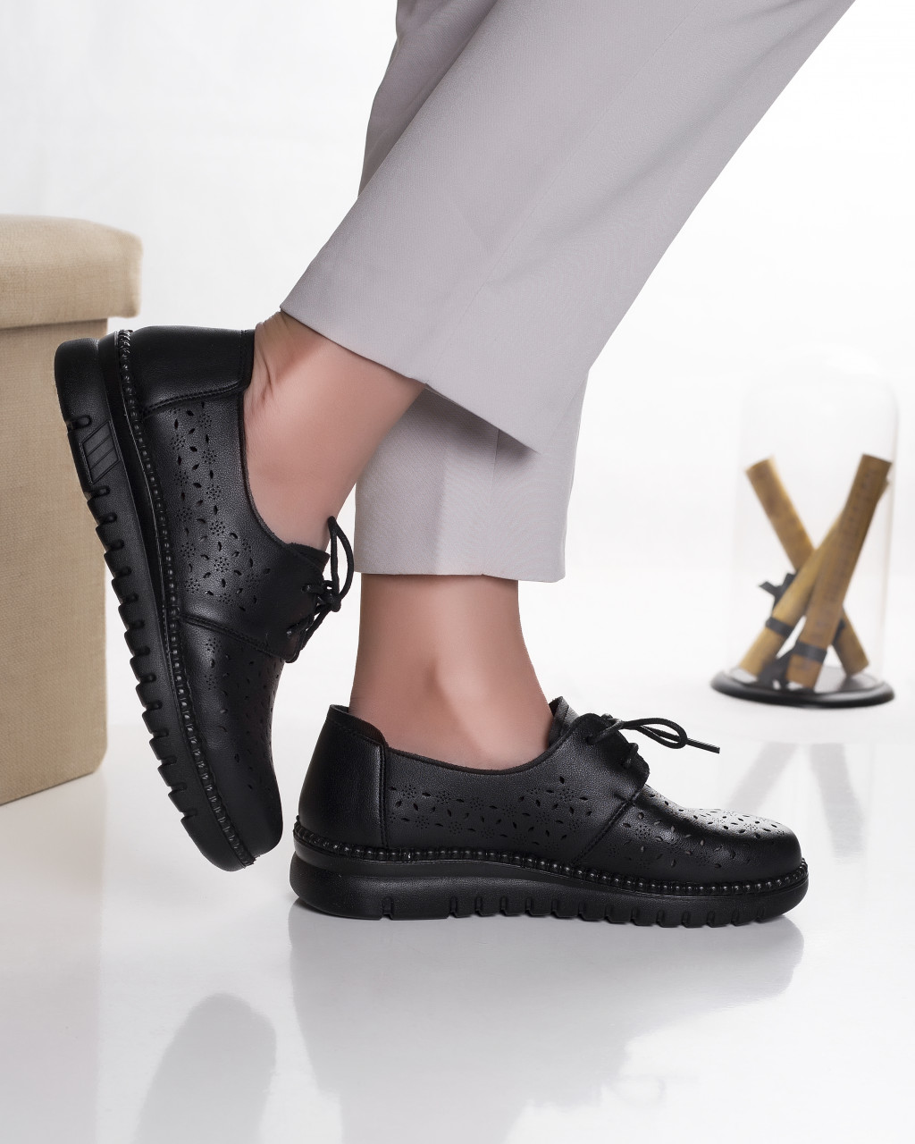 pantofi-dama-casual-negri-din-piele-ecologica-dalia9505