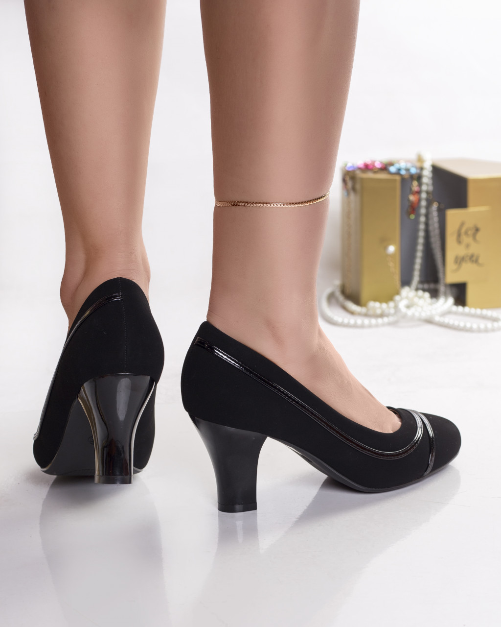 pantofi-dama-cu-toc-bordo-din-piele-ecologica-intoarsa-greda8546