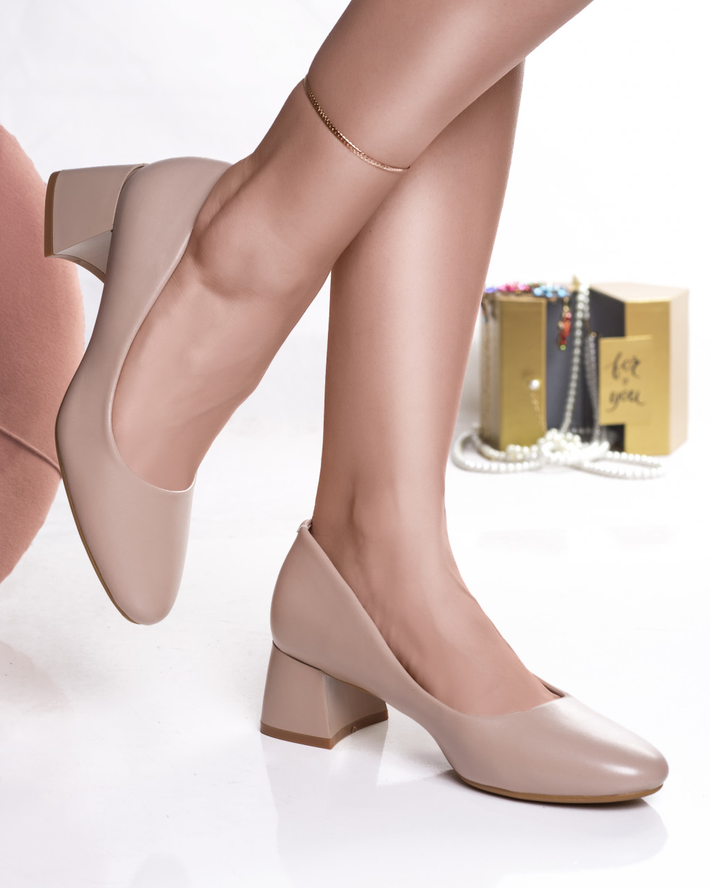 pantofi-dama-cu-toc-nude-din-piele-ecologica-oilip8585