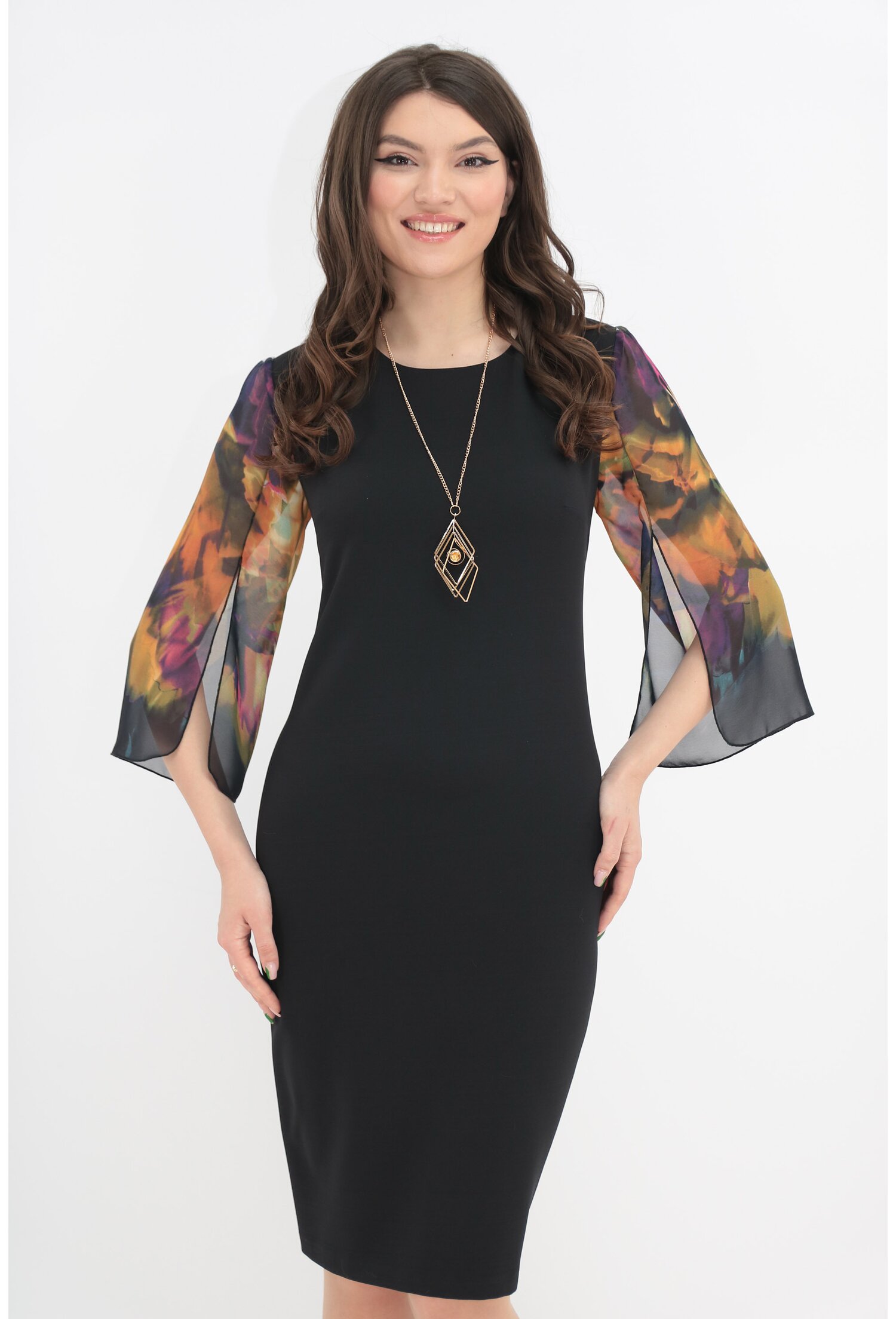 Rochie eleganta neagra cu maneci din voal imprimat Rochie eleganta neagra cu maneci din voal imprimat