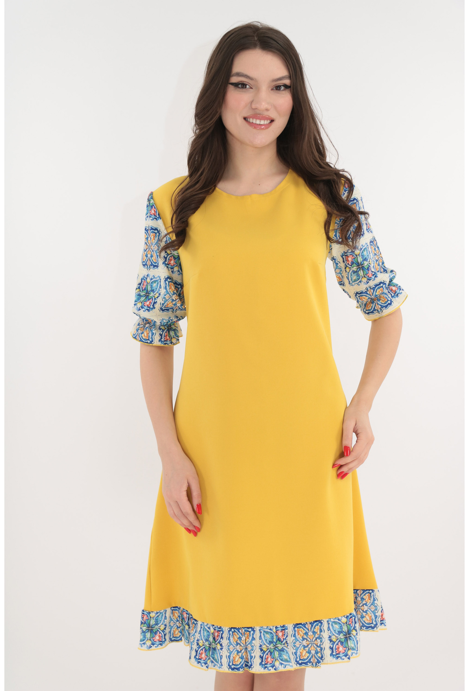 Rochie lejera mustar cu maneci si volane colorate Rochie lejera mustar cu maneci si volane colorate