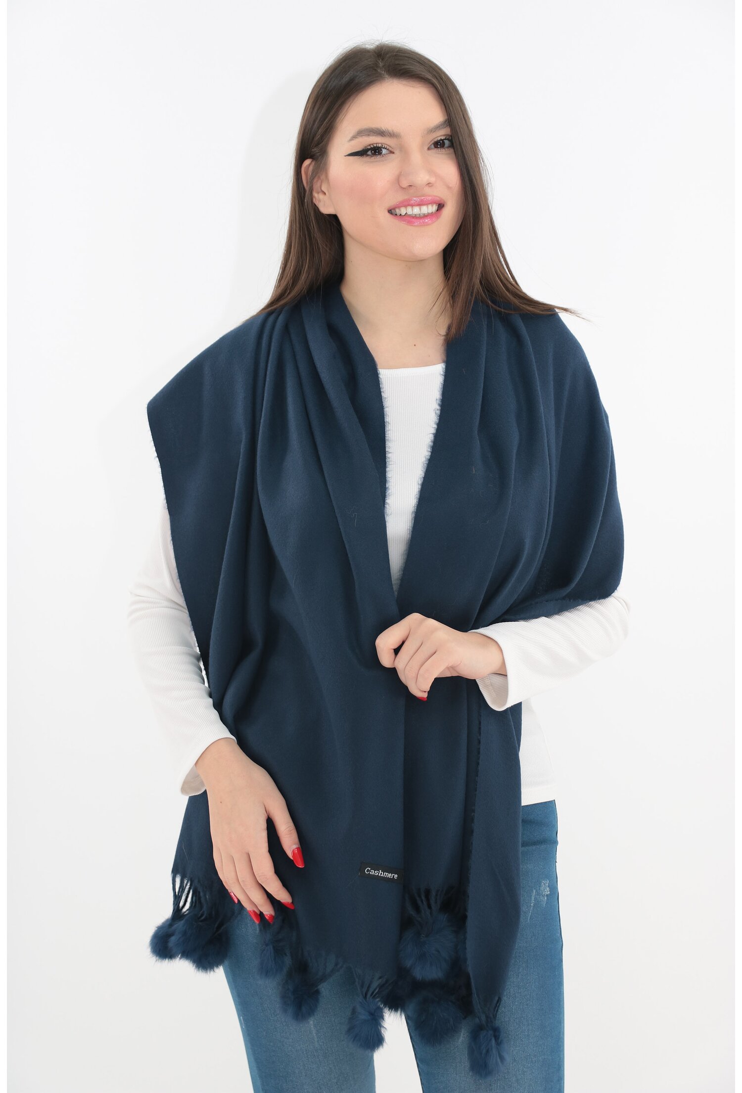 Sal bleumarin din casmir cu ciucuri Sal bleumarin din casmir cu ciucuri