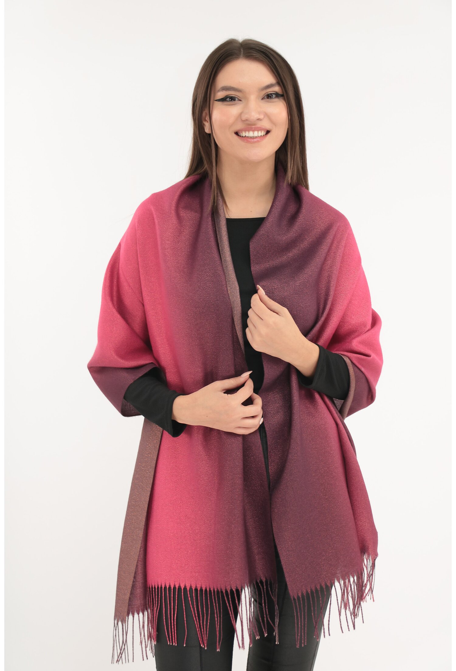 Sal fin fucsia din casmir cu fir metalic auriu Sal fin fucsia din casmir cu fir metalic auriu