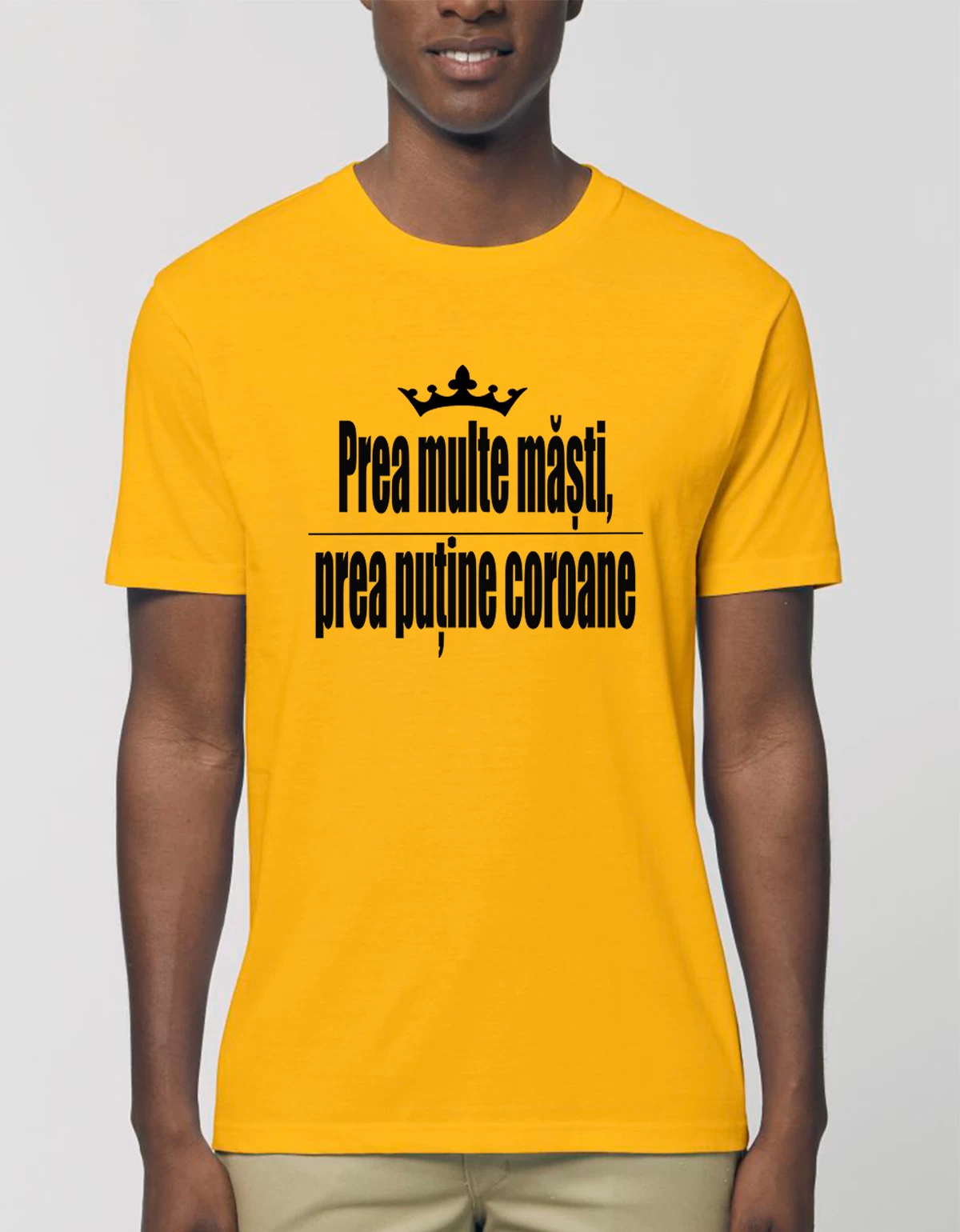 Tricou Basic Barbati Prea multe masti prea putine coroane Tricou Basic Barbati Prea multe masti prea putine coroane